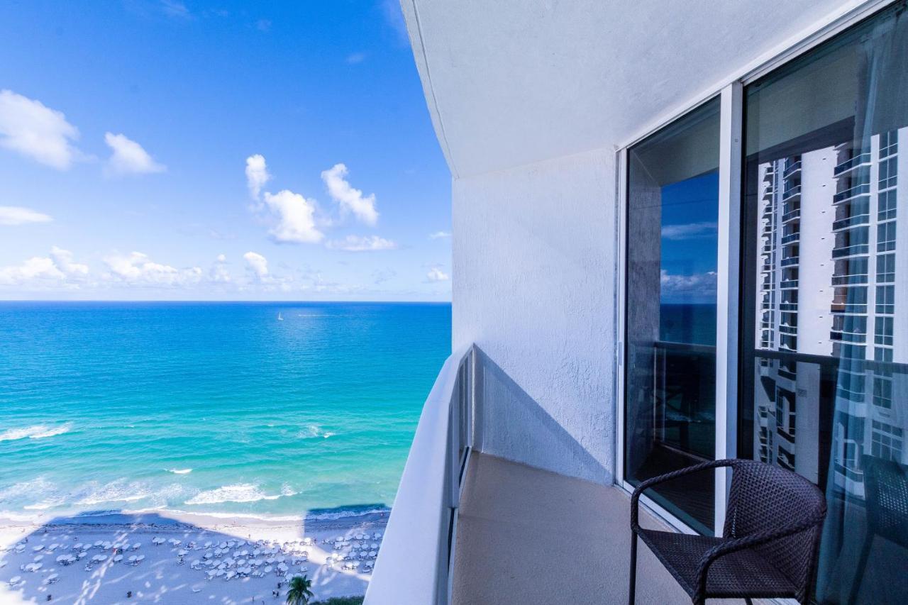 Trump Intl 2 Bedroom Apartment 1600 Sf Ocean And Bay View With Terrace Miami Beach Bagian luar foto