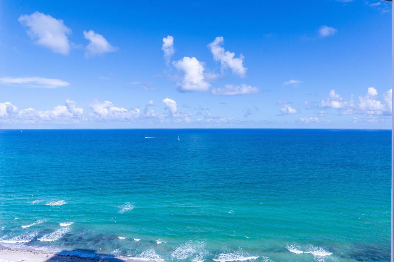 Trump Intl 2 Bedroom Apartment 1600 Sf Ocean And Bay View With Terrace Miami Beach Bagian luar foto